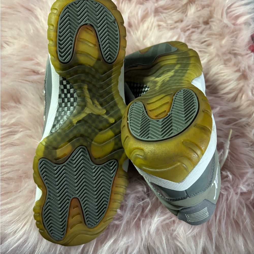 Jordan Gray and White Men's Sneakers - Picture 5 of 5